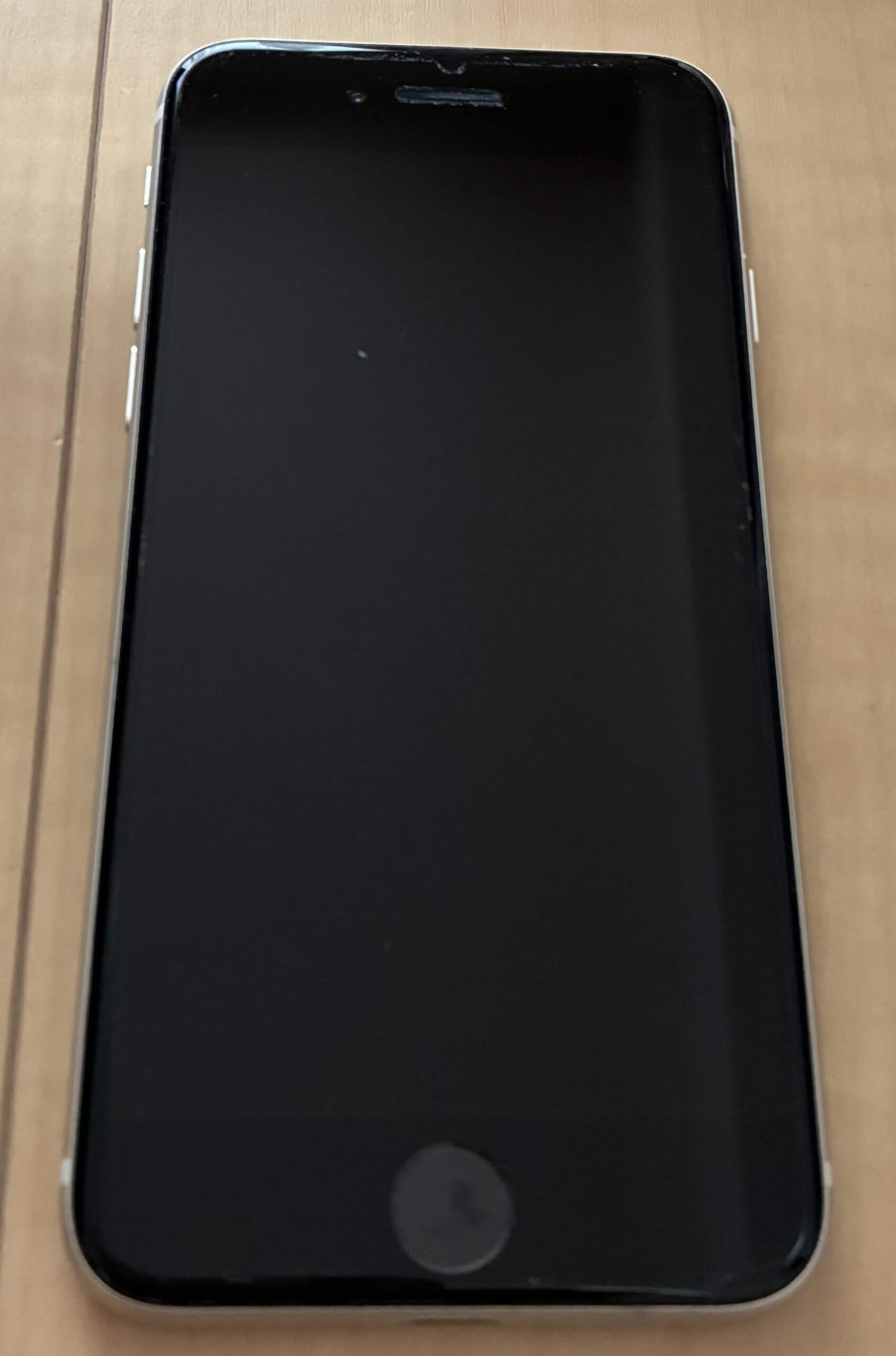iPhoneSE第3世代表