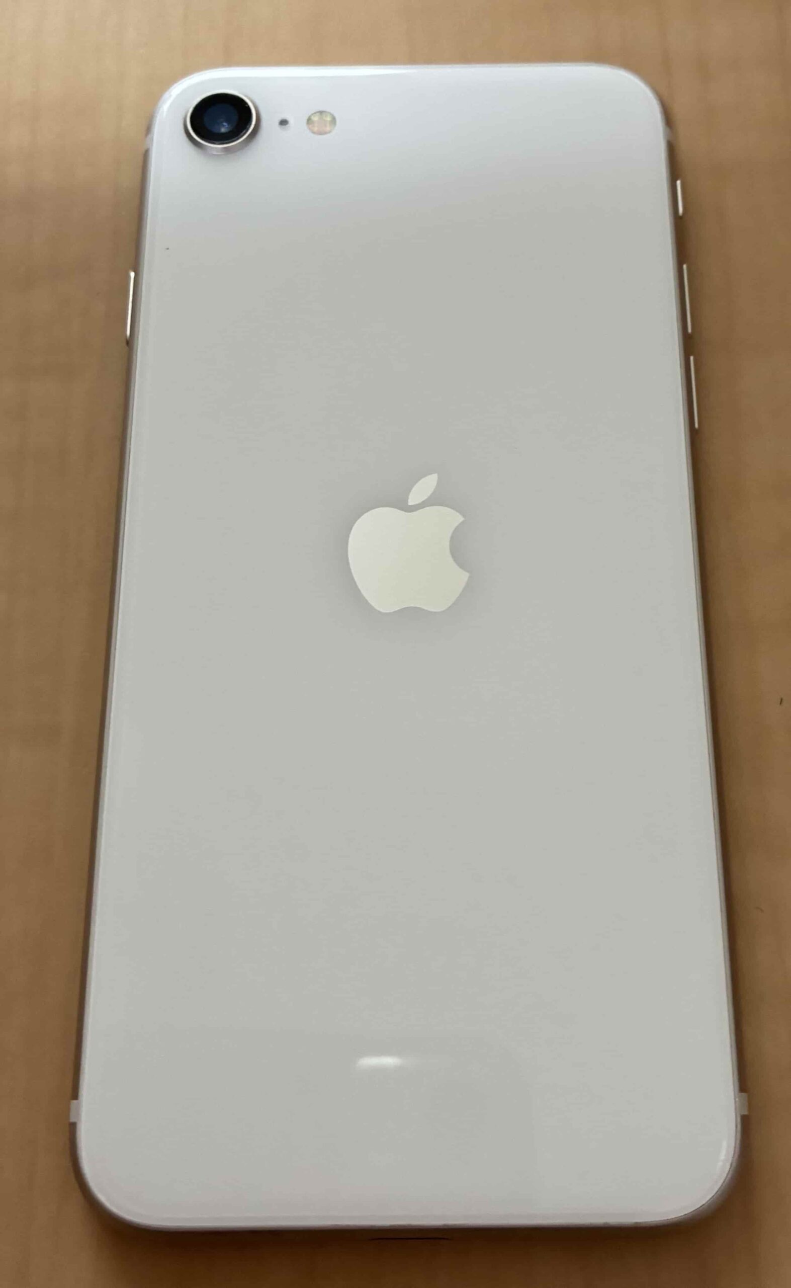 iPhoneSE第3世代裏